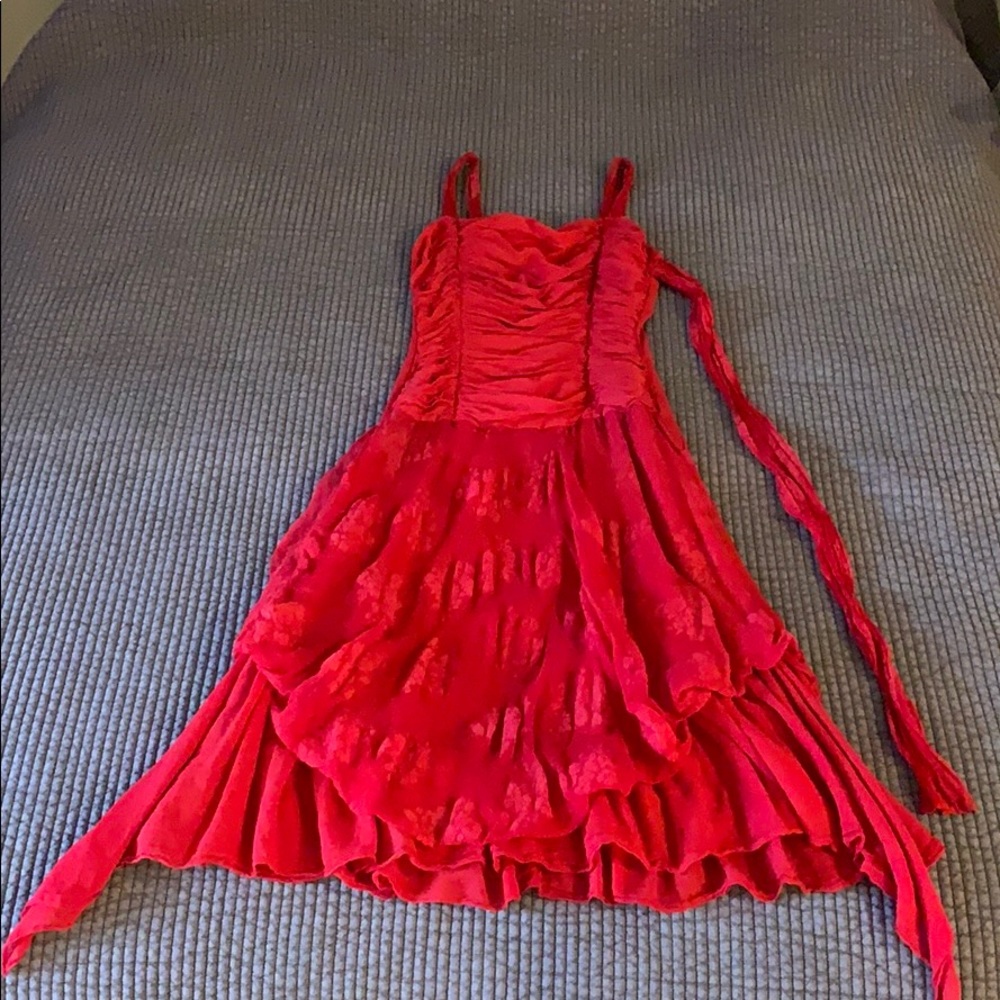 Siste’s Red Dress